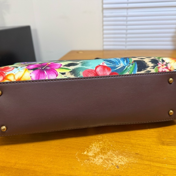 Guess Multicolor Floral and Leopard Tote - Picture 6 of 8